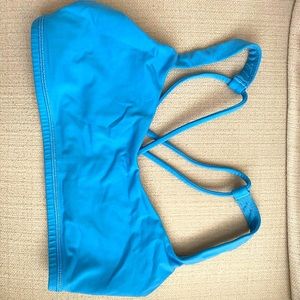 Lululemon bra size 6